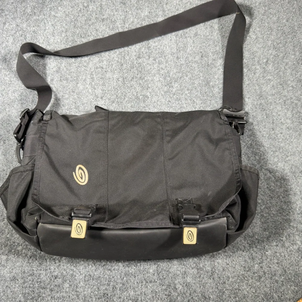 Timbuk2 Classic Messenger Bag Large Black Commuter Laptop Travel Vintage